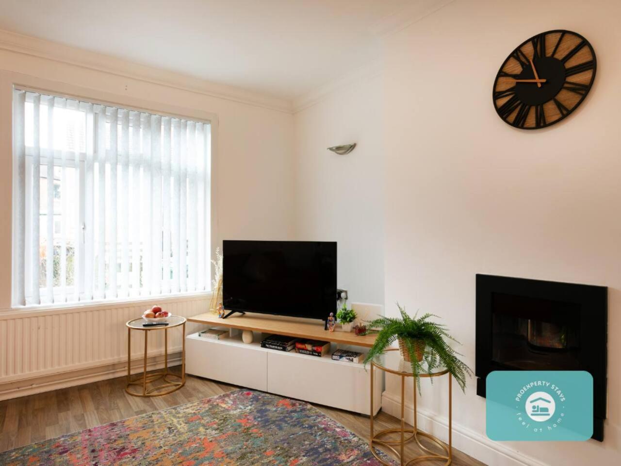 Guest house Spacious Modern House Skydome Arena Coventry