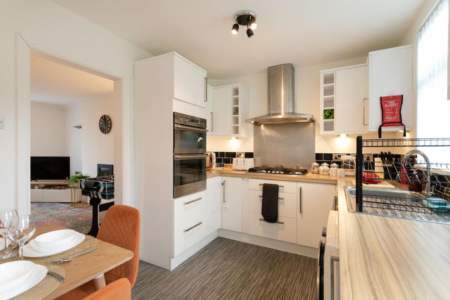 Guest house Spacious Modern House Skydome Arena Coventry